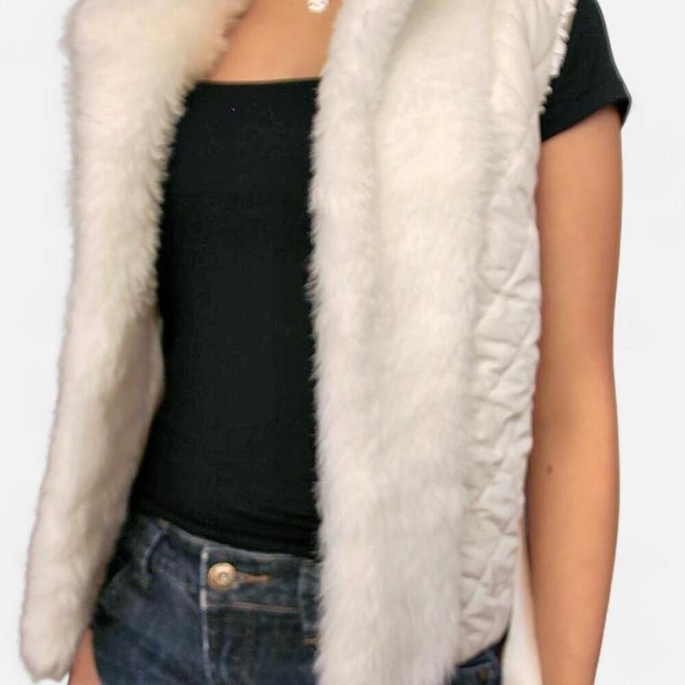 Xoxo Women's White Gilet